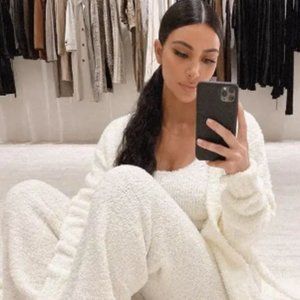 SKIMS Cream Crop Top